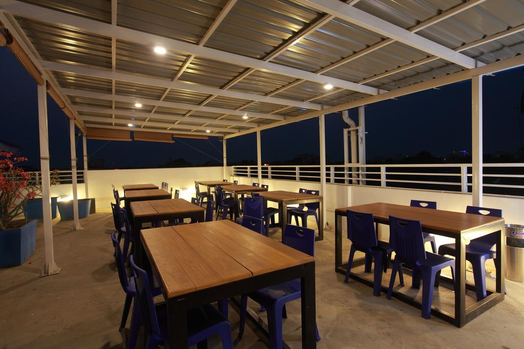 Four Rivers B&B Mandalay Exterior foto